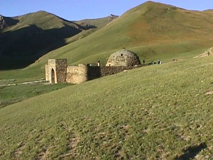 Tash Rabat Ruine